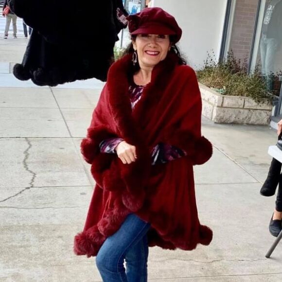 Luxury Burgundy Faux Fur Double Layer Cape Coat - Picture 3 of 13